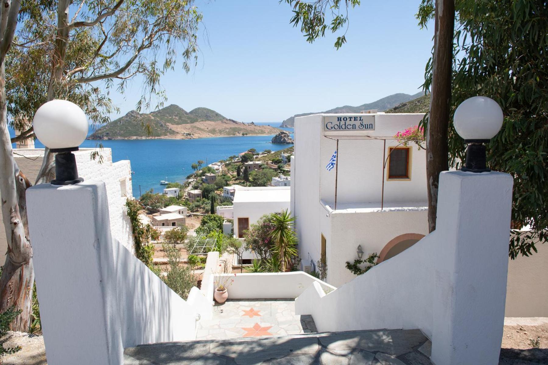 Golden Sun Hotel Patmos エクステリア 写真