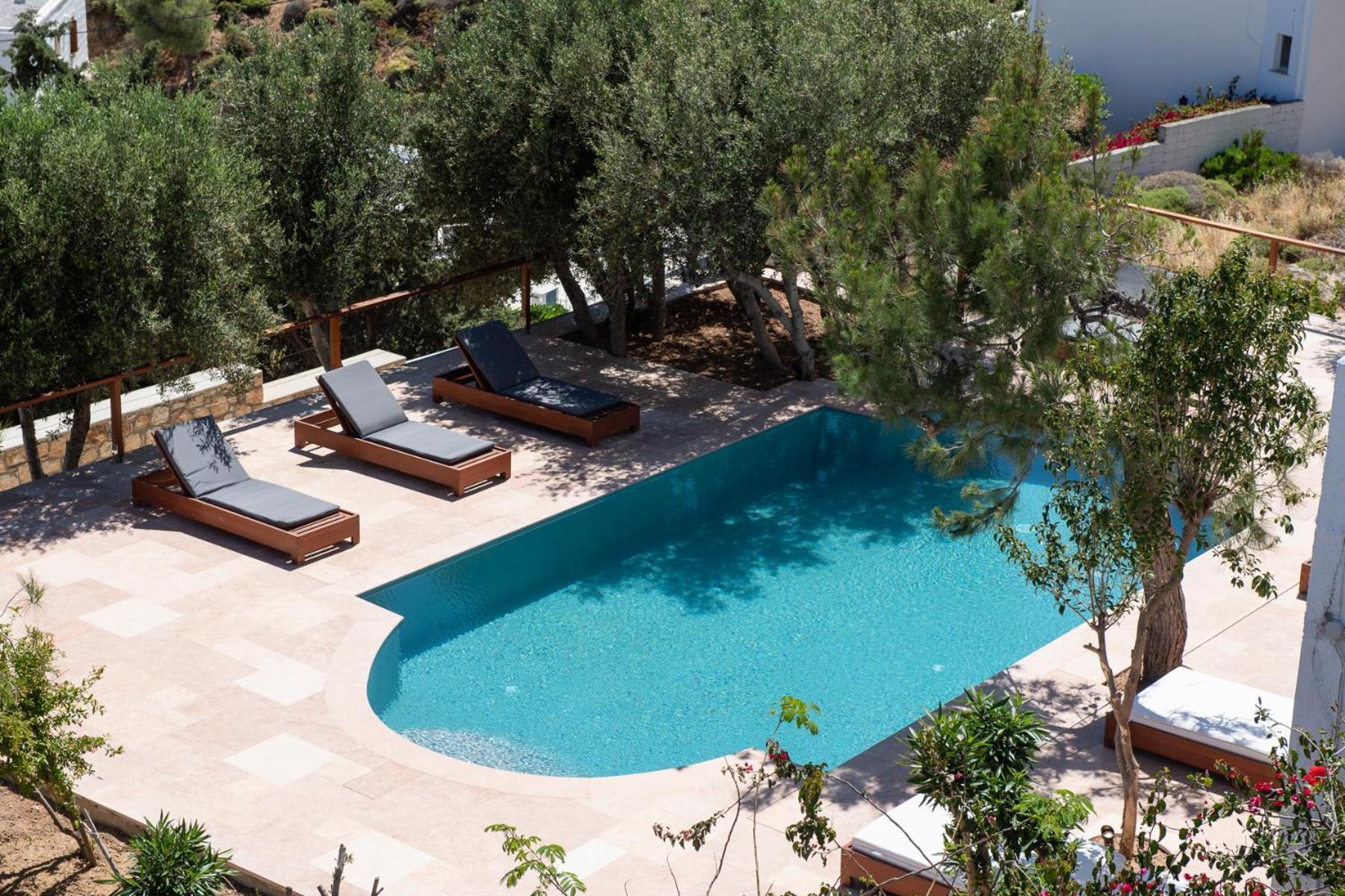 Golden Sun Hotel Patmos エクステリア 写真