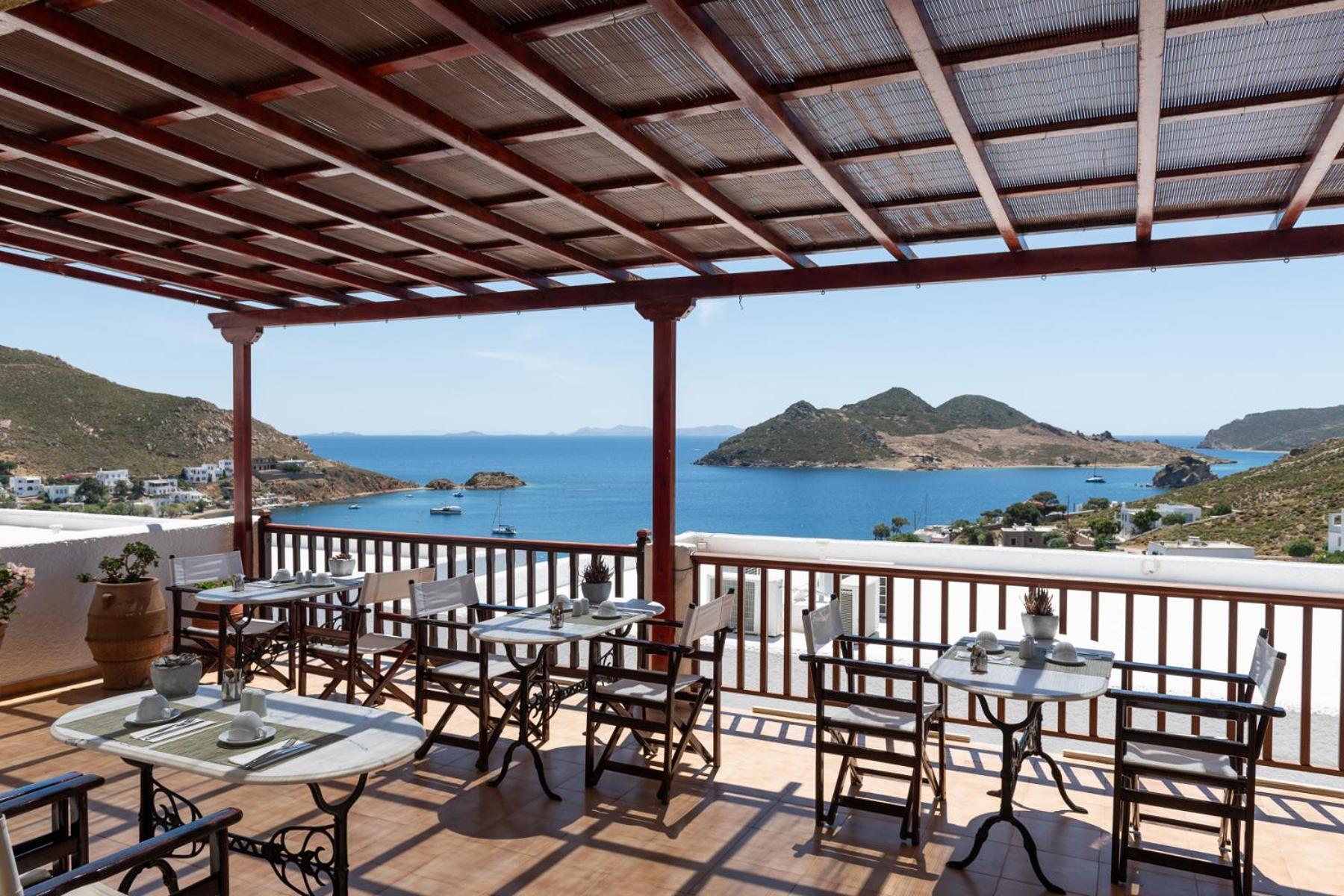Golden Sun Hotel Patmos エクステリア 写真