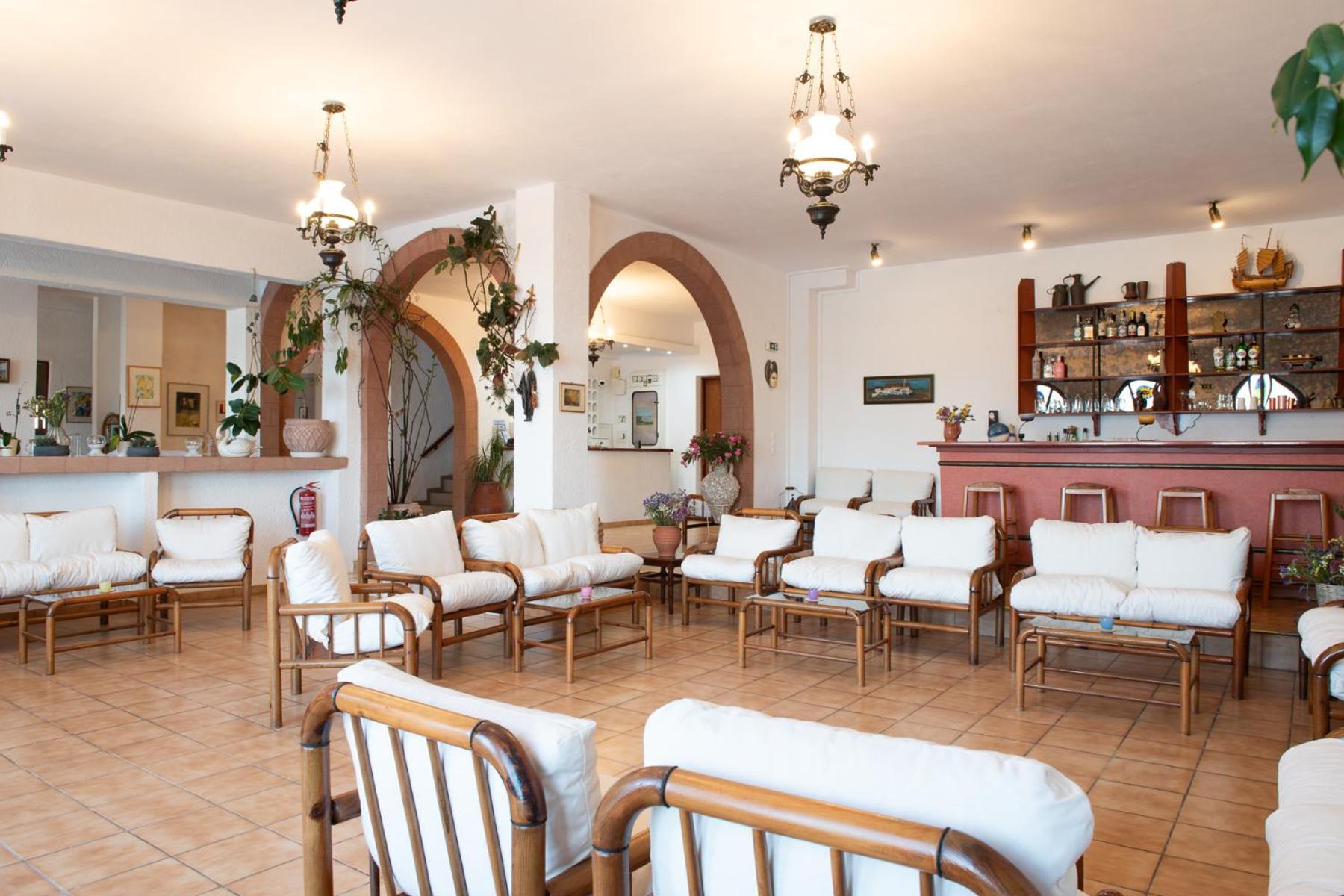 Golden Sun Hotel Patmos エクステリア 写真